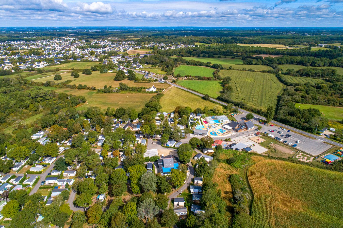 Vue aérienne camping proche mer